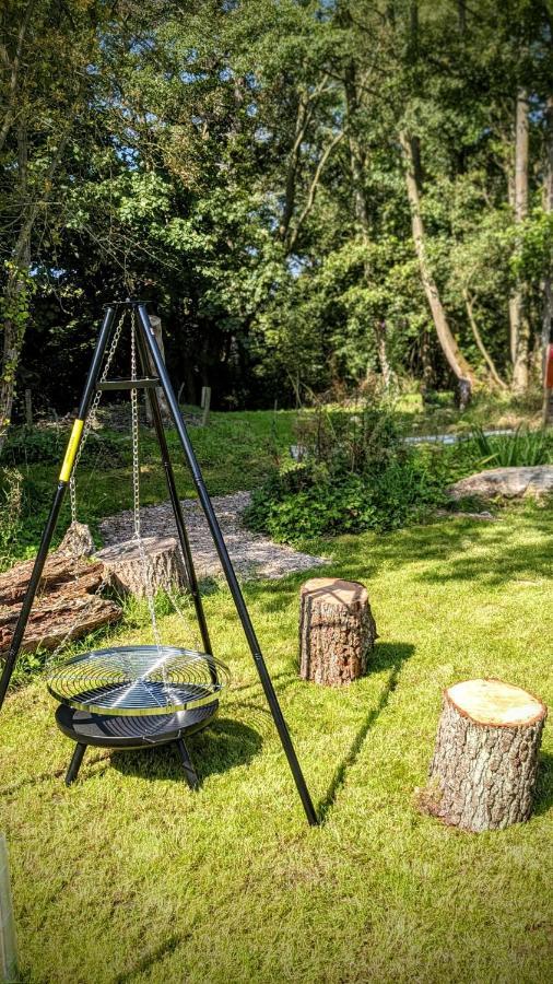 Emlyn'S Coppice - Luxury Woodland Glamping Vila Holywell  Exterior foto