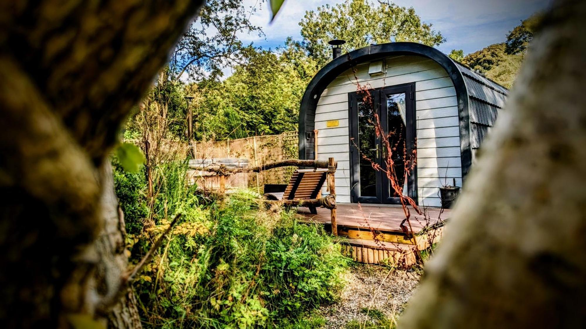 Emlyn'S Coppice - Luxury Woodland Glamping Vila Holywell  Exterior foto