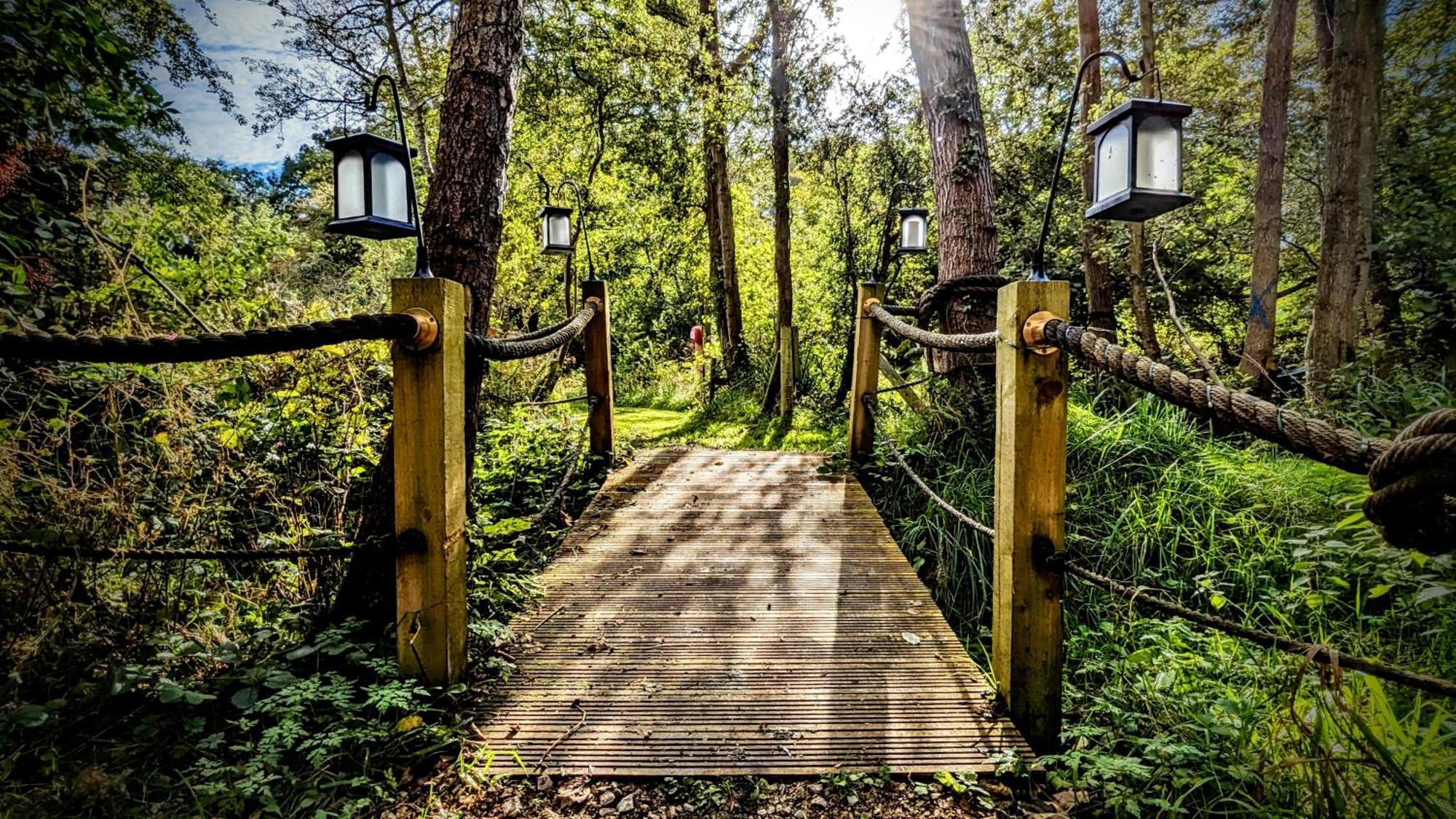 Emlyn'S Coppice - Luxury Woodland Glamping Vila Holywell  Exterior foto